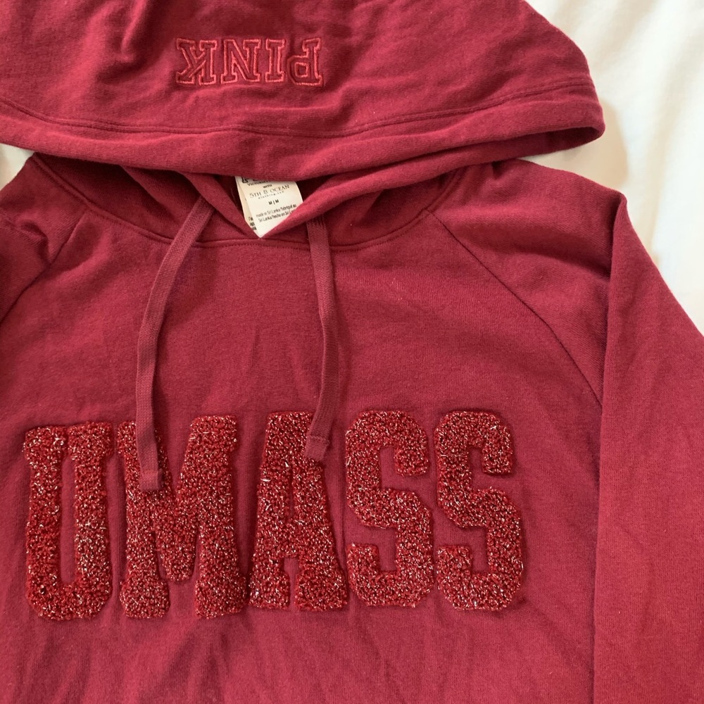 NWT VS Pink UMass Amherst Hoodie